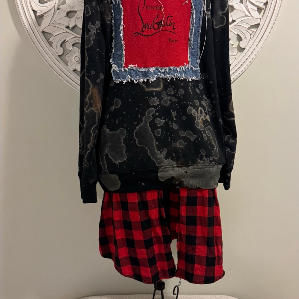 Stylish Black and Red Sweatshirt